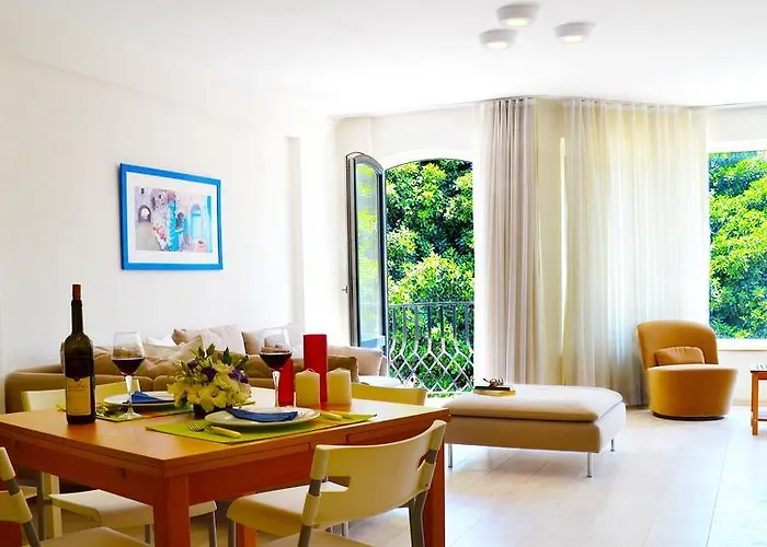 Sybelle Suites By Safiya